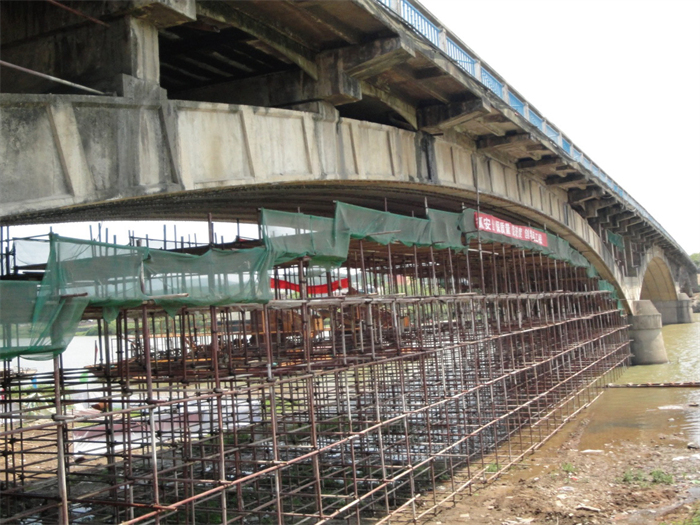 桥梁加固